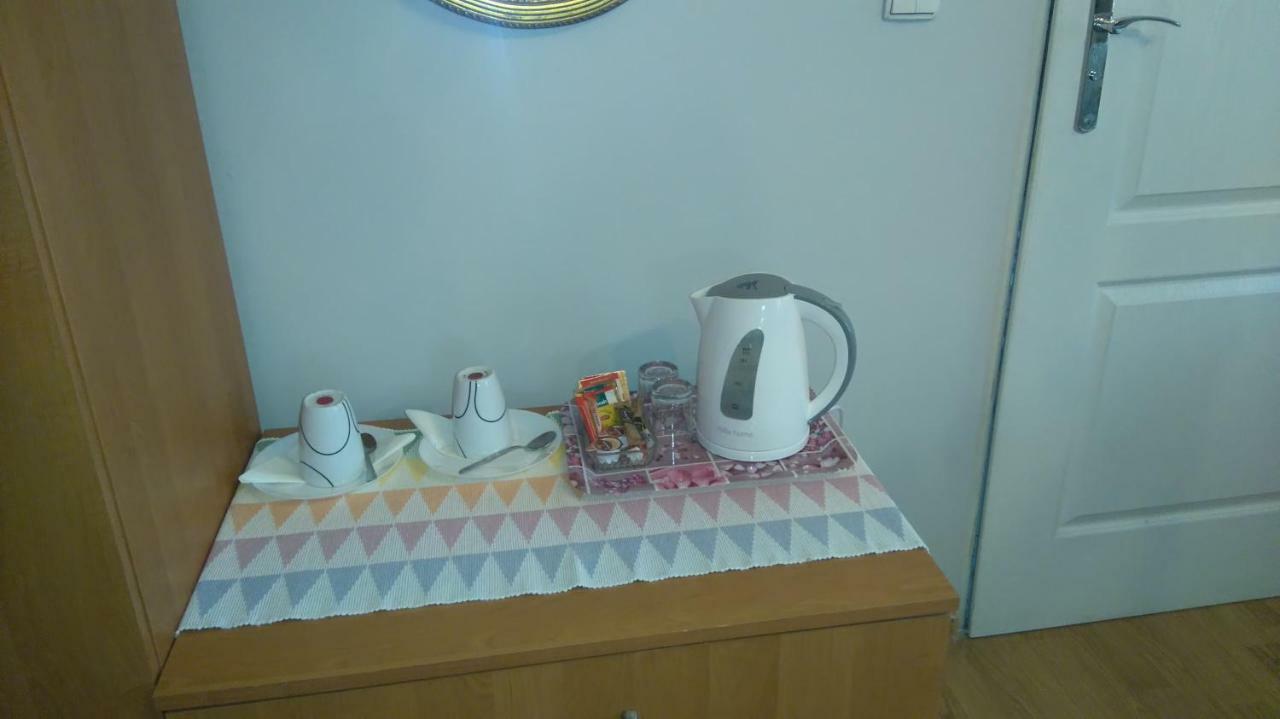 Gosciniec Ella Inn Lipniki Lipniki  المظهر الخارجي الصورة